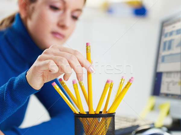 Сток-фото: карандашей · мнение · деловой · женщины · служба · бизнеса · компьютер