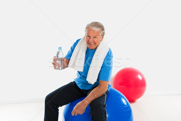 Anziani attivi senior uomo seduta fitness palla Foto d'archivio © diego_cervo