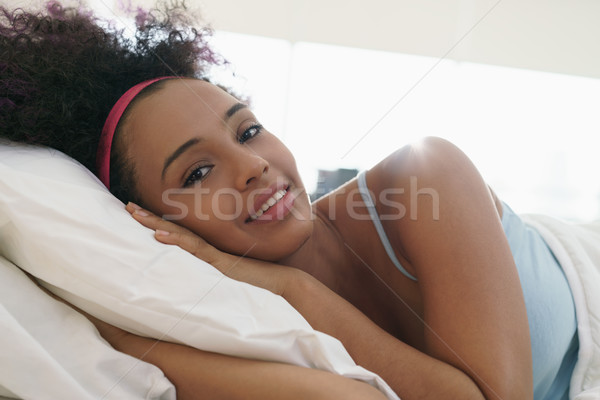 Portret frumos fericit negru fată in sus Imagine de stoc © diego_cervo