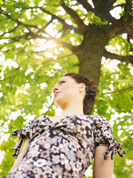 Stockfoto: Jonge · vrouw · park · triest · vrouw · boom