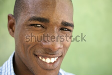 [[stock_photo]]: Portrait · heureux · jeunes · homme · noir · regarder · caméra