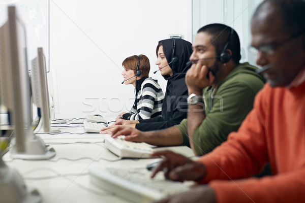 Stockfoto: Studenten · hoofdtelefoon · computerlokaal · computer · klasse