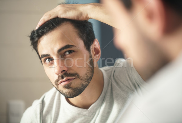 Man bezorgd haren verlies persoon baard Stockfoto © diego_cervo