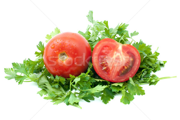 Maduro rojo tomate mitad perejil aislado Foto stock © digitalr