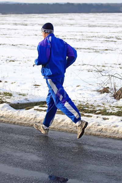 старший Runner подготовки конкуренция зима весны Сток-фото © digoarpi