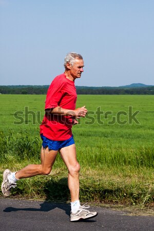Foto stock: Senior · corredor · treinamento · competição · grama · paisagem