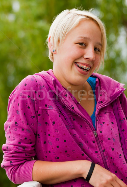 Foto stock: Menina · feliz · bastante · ortodôntico · beleza · jovem