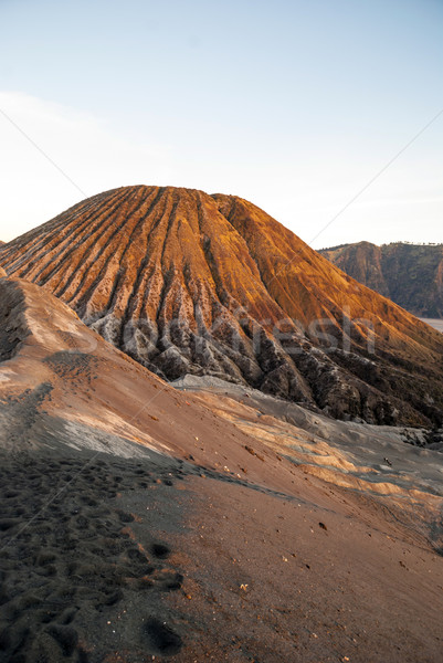 Sunrise montagne java Indonésie volcan plateau Photo stock © dinozzaver