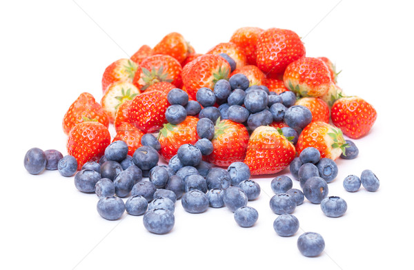 [[stock_photo]]: Tas · fraîches · fraises · bleuets · blanche · alimentaire