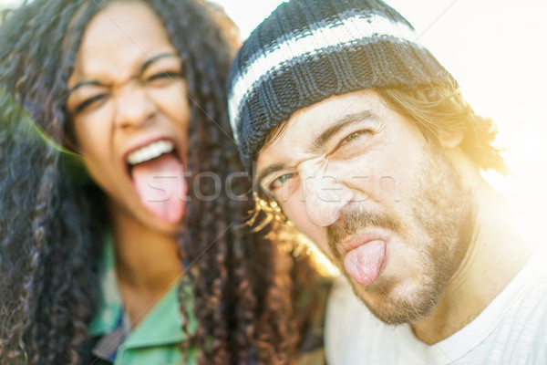 Fericit cultură prietenii amuzant Imagine de stoc © DisobeyArt