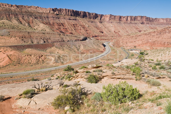 Autoroute tremblement de terre faute route désert montagnes Photo stock © disorderly
