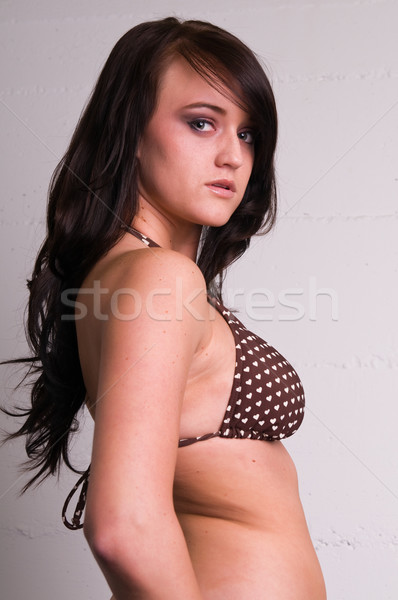 Młoda dziewczyna młodych brunetka brązowy bikini kobieta Zdjęcia stock © disorderly