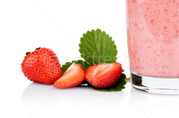 Foto vários morangos folha suco Foto stock © dla4