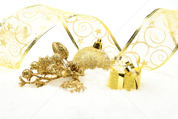 Dorado Navidad hojas regalo nieve decoración Foto stock © dla4