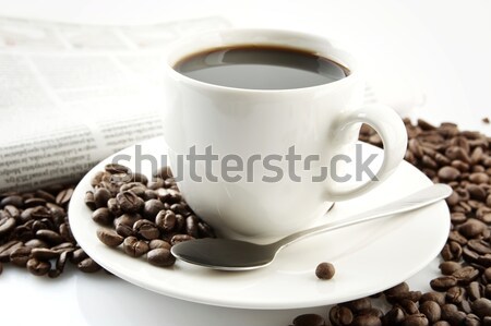 Tasse café plein grains de café blanche tasse de café [[stock_photo]] © dla4