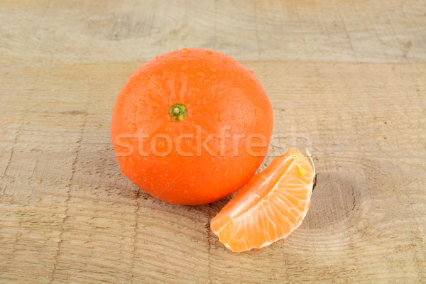 Stockfoto: Stukken · geïsoleerd · houten · tafel · mandarijn · witte