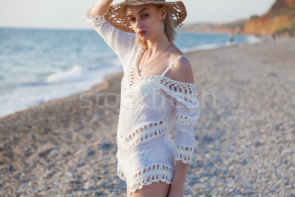 Retrato hermosa niña lencería playa océano mujer Foto stock © dmitriisimakov