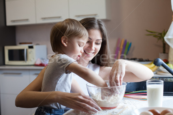 Photo stock: Mère · fils · tarte · farine · femme · famille