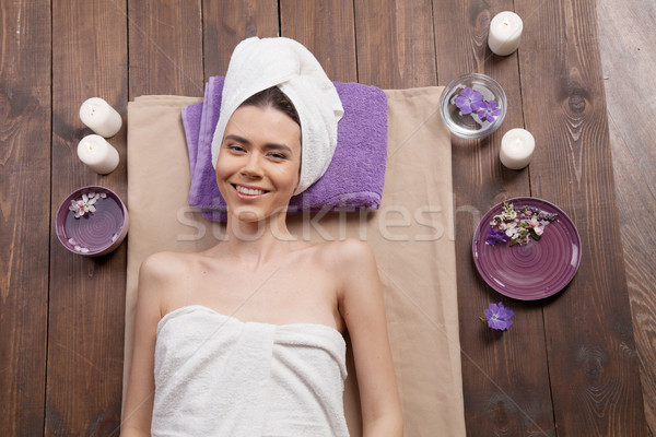 Menina mentiras sauna massagem estância termal mulher Foto stock © dmitriisimakov