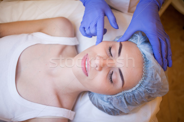 Médecin massage fille spa homme santé Photo stock © dmitriisimakov