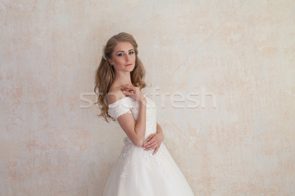 Menyasszony esküvő fehér esküvői ruha család szeretet Stock fotó © dmitriisimakov