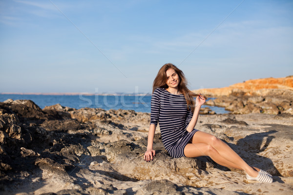 Mädchen Strand Sonnenschein ziemlich Wasser sexy Stock foto © dmitriisimakov