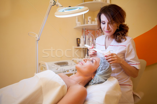 Medico volto di donna crema donne bellezza massaggio Foto d'archivio © dmitriisimakov