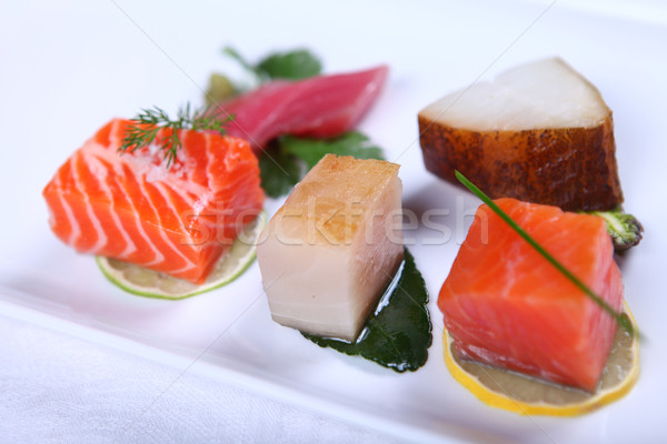 Fresche sashimi decorato calce primo piano Foto d'archivio © dmitroza