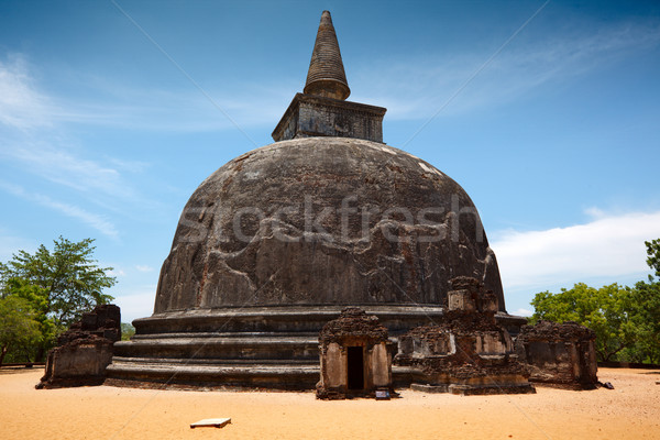 Alten buddhistisch Sri Lanka Stein buddha Stock foto © dmitry_rukhlenko