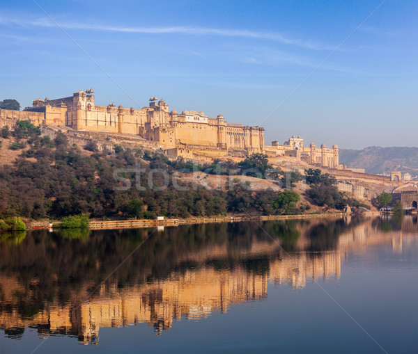 Chihlimbar fort India faimos reper apă Imagine de stoc © dmitry_rukhlenko