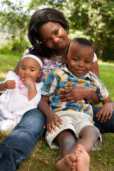 Heureux africaine mère enfants mixte famille [[stock_photo]] © DNF-Style