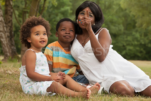 Mère enfants africaine enfants nature [[stock_photo]] © DNF-Style