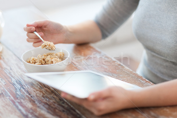 Foto stock: Mujer · comer · salud · tecnología · Internet