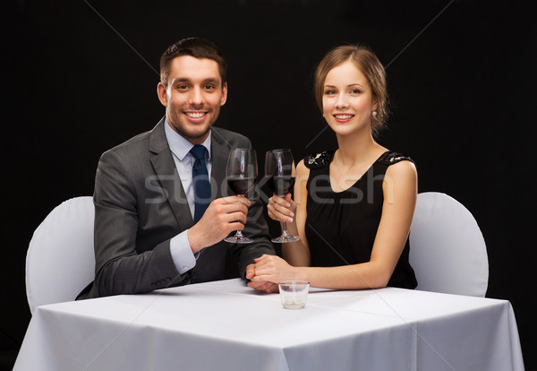 [[stock_photo]]: Verres · vin · restaurant · couple · vacances