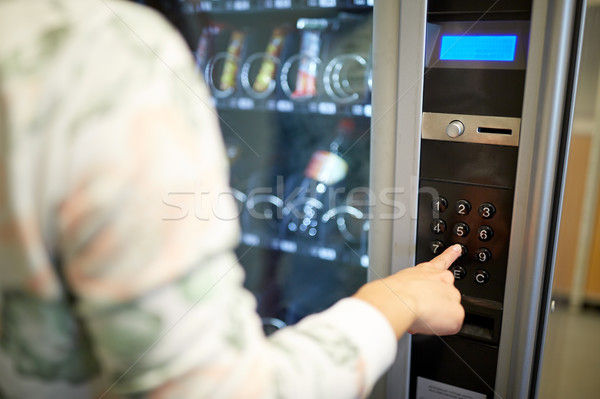Hand schieben Taste Automaten Tastatur verkaufen Stock foto © dolgachov