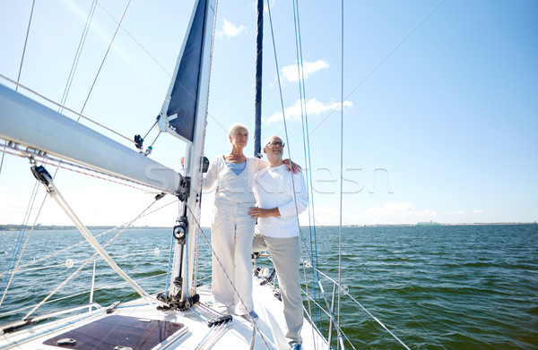 擁抱 航行 船 遊艇 海 商業照片 © dolgachov