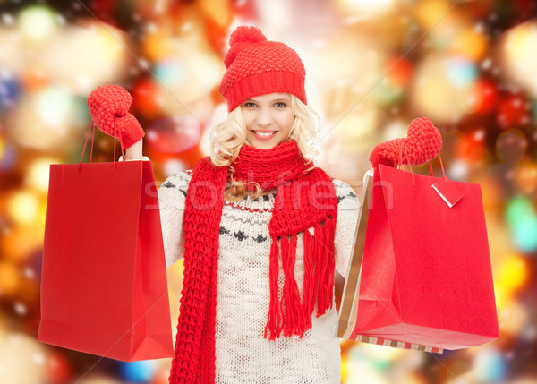 Tienermeisje winter kleding vakantie verkoop Stockfoto © dolgachov