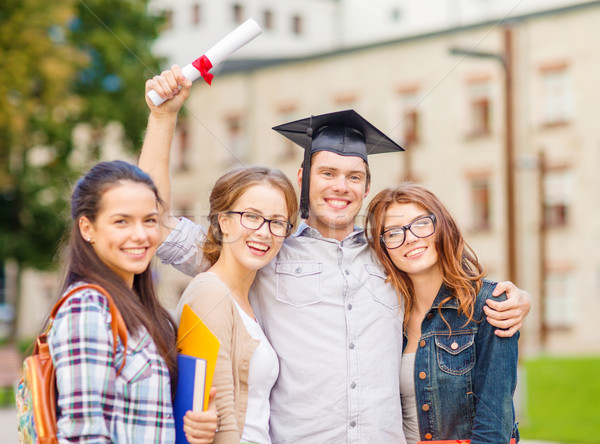 [[stock_photo]]: élèves · adolescents · fichiers · diplôme · éducation · campus