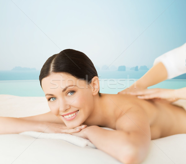 Foto stock: Feliz · bela · mulher · de · volta · massagem · pessoas