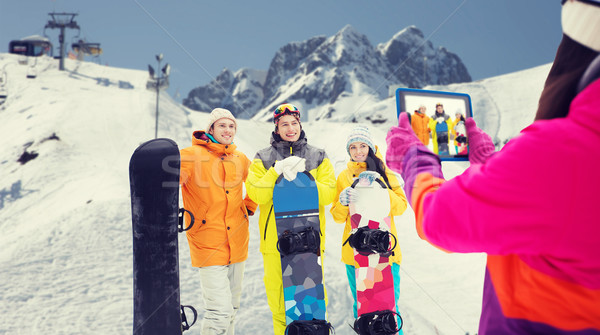 Heureux amis sports d'hiver technologie loisirs [[stock_photo]] © dolgachov