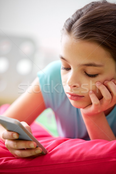 Stockfoto: Vervelen · meisje · smartphone · home · kinderen