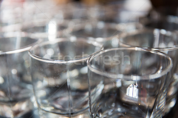 空的 眼鏡 酒吧 玻璃器皿 玻璃 飲用水 商業照片 © dolgachov