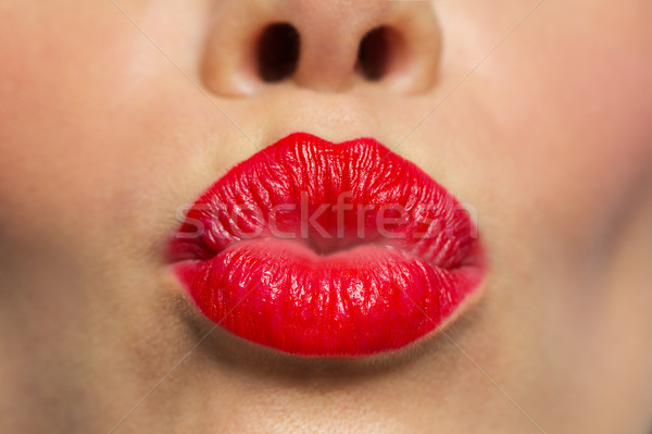Femme lèvres rouge à lèvres rouge baiser beauté [[stock_photo]] © dolgachov