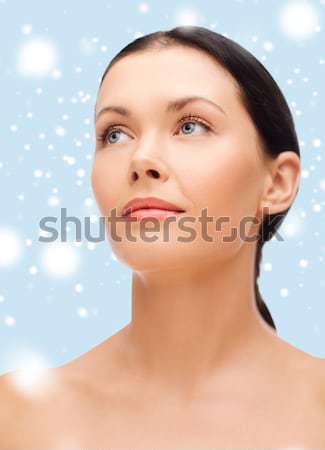 Frau tragen glänzend Diamant Kette Stock foto © dolgachov