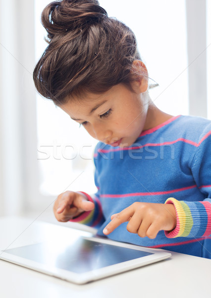 Stockfoto: Meisje · onderwijs · technologie · internet · kind