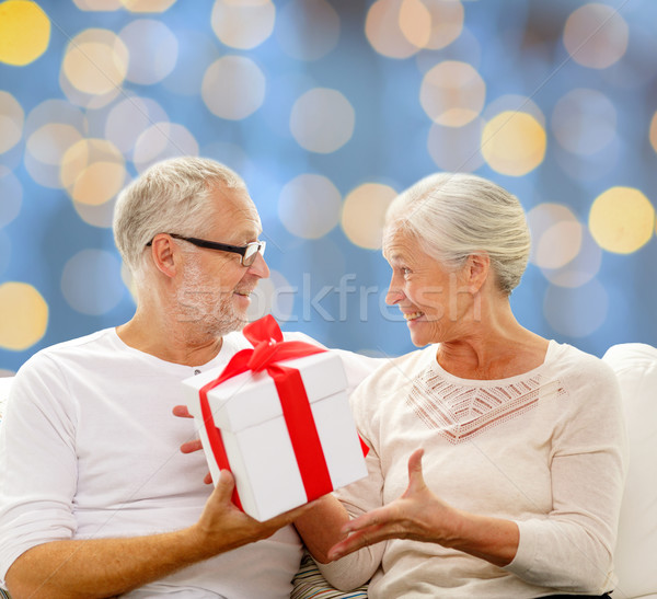 Gelukkig geschenkdoos familie vakantie christmas Stockfoto © dolgachov