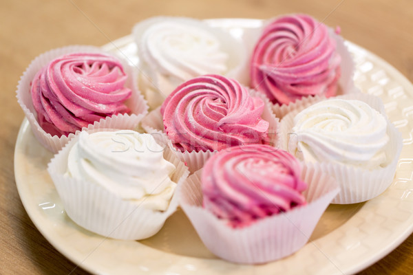 Marshmallow Dessert Platte Essen Süßigkeiten candy Stock foto © dolgachov