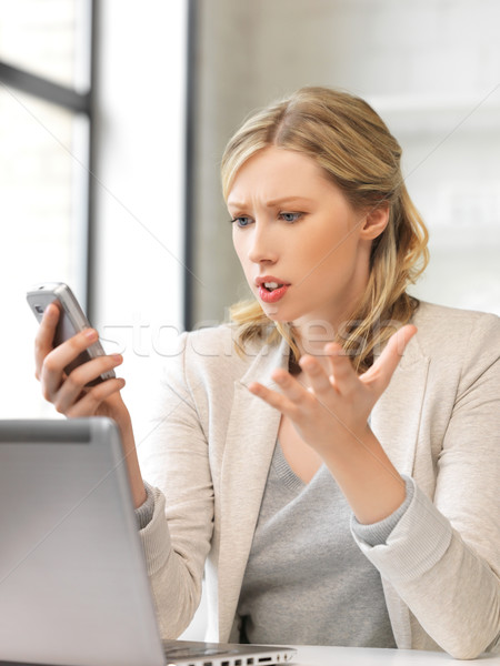 [[stock_photo]]: Femme · d'affaires · téléphone · portable · lumineuses · photos · affaires · femme