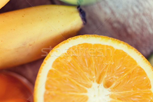 Foto stock: Frescos · jugoso · naranja · plátano · mesa
