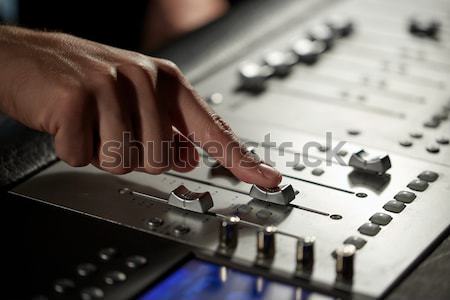 Kéz konzol zene zenei stúdió technológia emberek Stock fotó © dolgachov